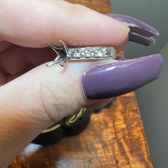 COPY - White Gold Diamond Engagement Ring Mount - Picture 5 of 6